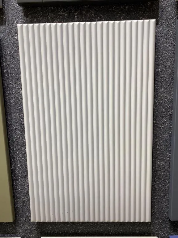 Dikey fitil desenli kapak